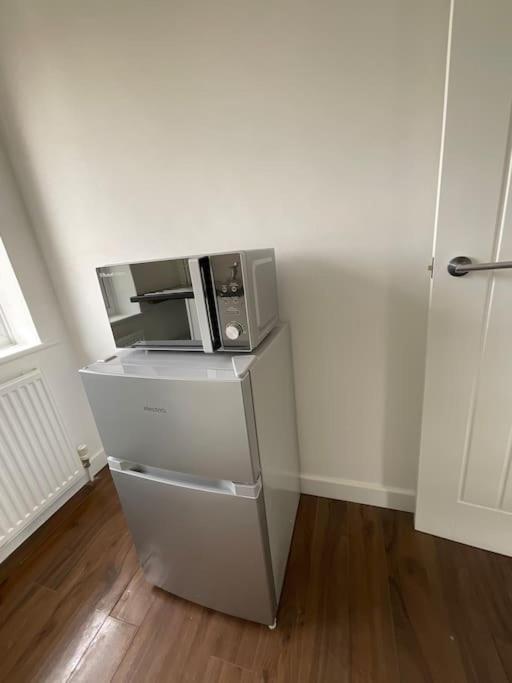 Self Contained Guest Flat Apartment Wick  Exterior photo